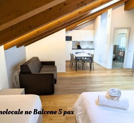 Superior Aparthotel *