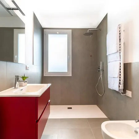 Superior Aparthotel 4*