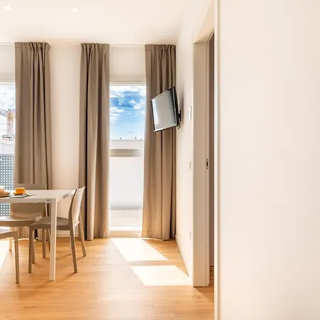 Superior Aparthotel 4*