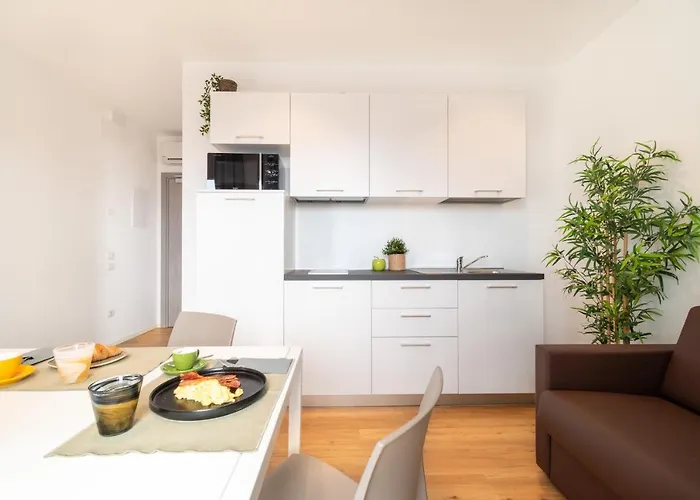 Superior Aparthotel 4*